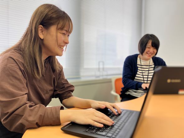 先輩社員Case04の仕事風景2